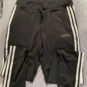 Women’s Adidas sweat pants size Small